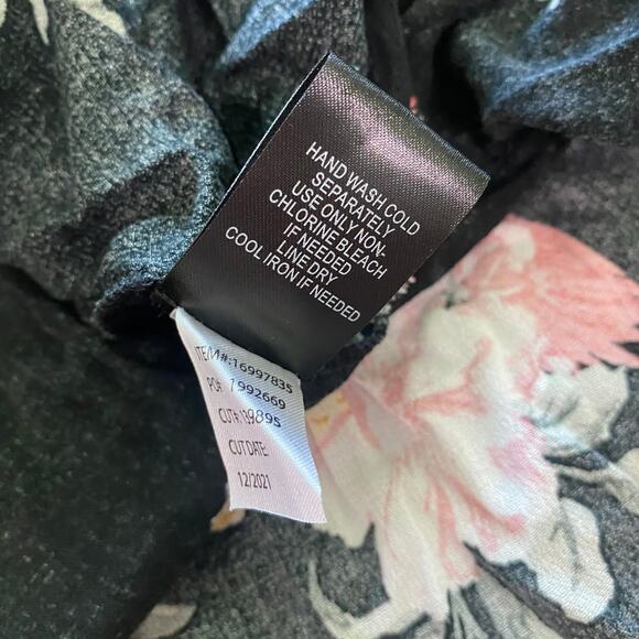 Torrid NWT Tie Waist Kimono Crepe Floral Black Open Front Sash Size 00X - Picture 10 of 10